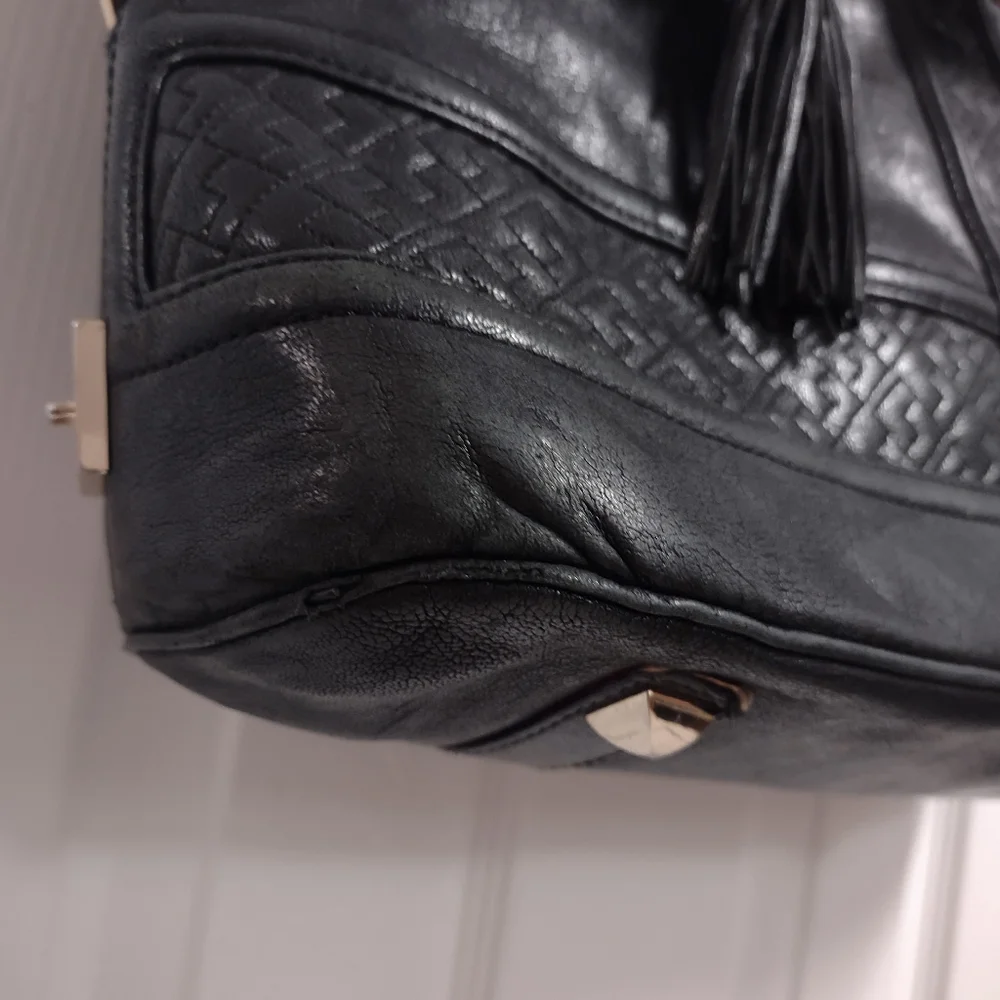 L.A.M.B. - Picture 4 of 16